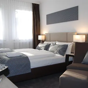 Dom Am Romerbrunnen Hotel