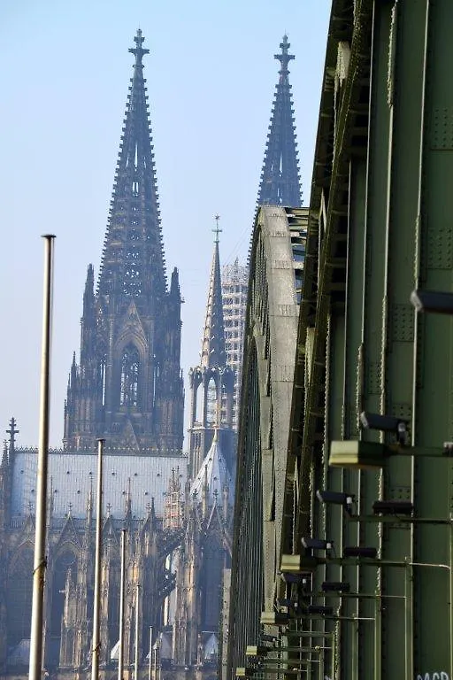 Hotel Brucker Sportpark Köln 2*,