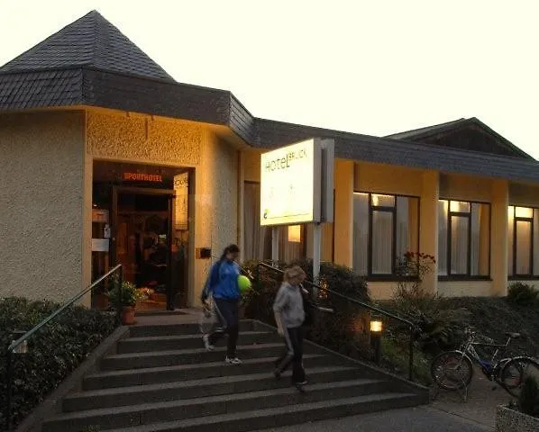 Hotel Brucker Sportpark Köln 2*,  Deutschland